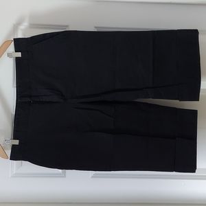 Weatherproof. Women's black Capri, size 12.